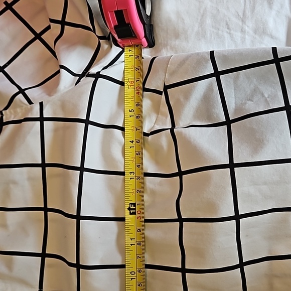 J.Crew button down Size XS Window Pane Pattern - Picture 6 of 7